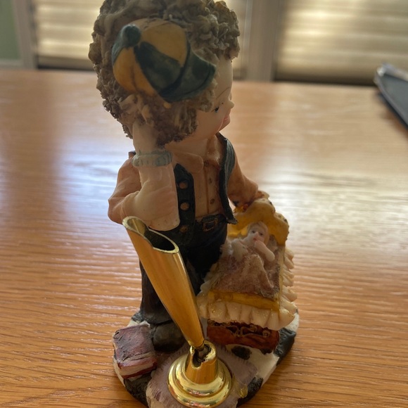 Boy resin figure - Picture 2 of 4